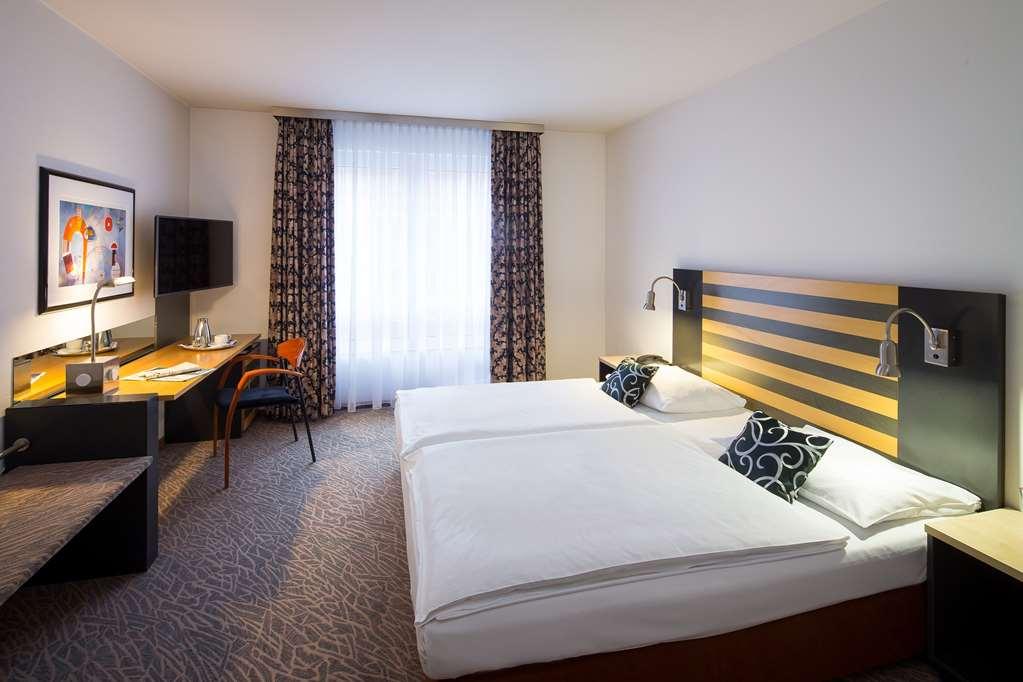 Hotel Lindner Congress Frankfurt 4*